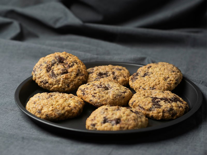 Heritage oat and raisin cookies